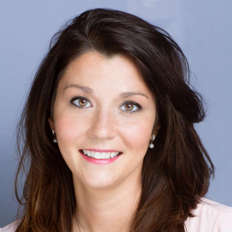  Dora Centers Headshot